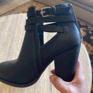 Call it Spring Magliano black ankle boots Sz 6